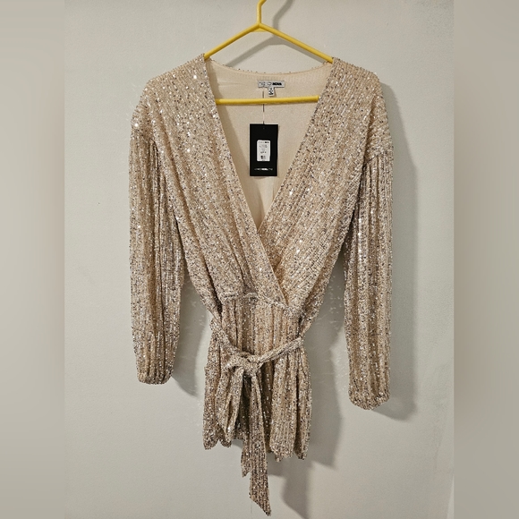 Fashion Nova - Diva Shine Sequin Romper - Silver - Picture 9 of 11